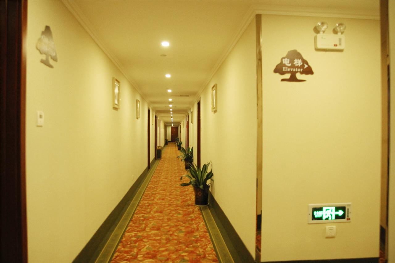 Greentree Inn Hotel Jianhe Subway Station North Palace Taiyuan Exteriér fotografie